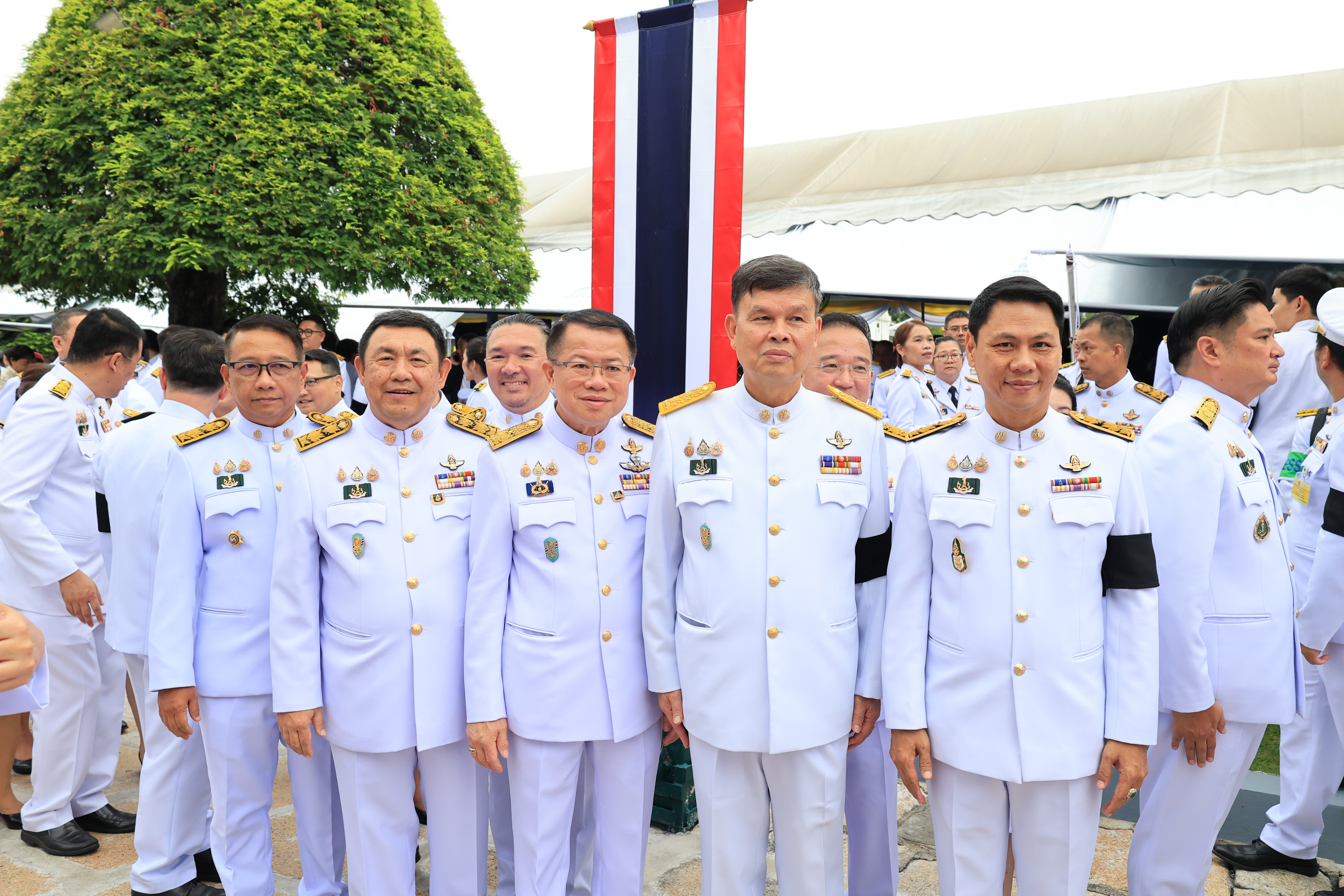 title - เลขาธิการ ส.ป.ก. ร่วมถวายแจกันดอกไม้และลงนามถวายพระพร เนื่องในโอกาสวันเฉลิมพระชนมพรรษา พระบาทสมเด็จพระปรเมนทรรามาธิบดีศรีสินทร มหาวชิราลงกรณ พระวชิรเกล้าเจ้าอยู่หัว 28 กรกฎาคม 2568
